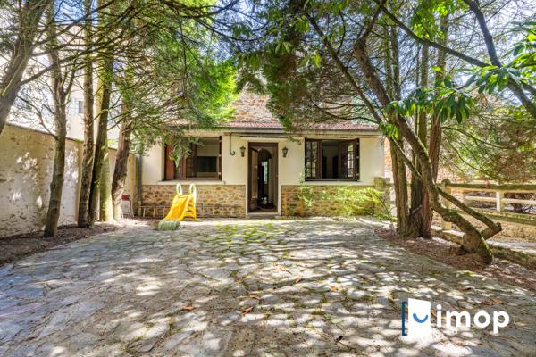 MORSANG-SUR-ORGE – PROPRIÉTÉ DE CARACTÈRE SUR 1 252 m² DE TERRAIN