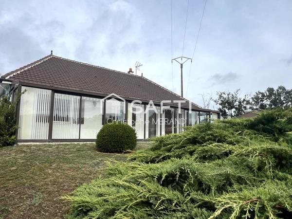 Beau pavillon dans le centre de DANGE SAINT ROMAIN