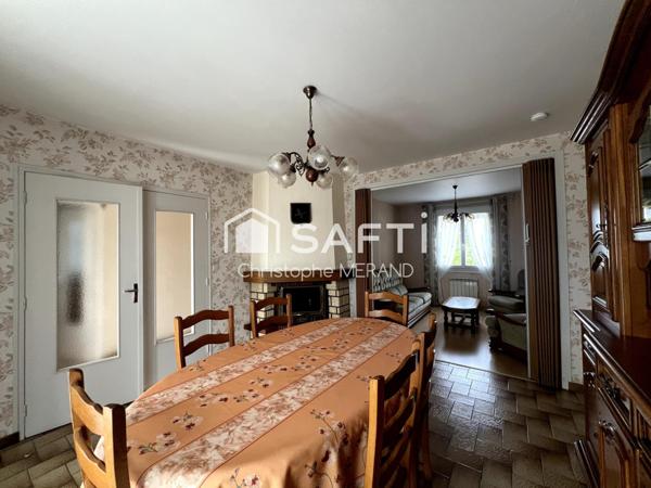 Beau pavillon dans le centre de DANGE SAINT ROMAIN