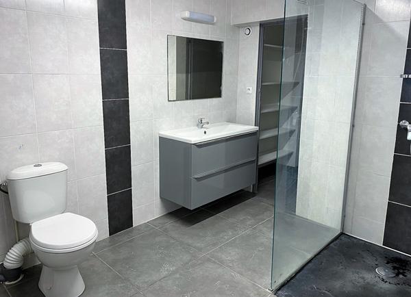 Maison de ville 80 m² à Carcassonne Bastide Saint Louis avec terrasse et location en cours