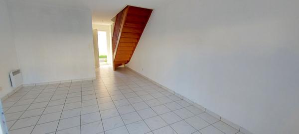 PAMIERS - MAISON T3 AVEC JARDINET ET PLACE DE PARKING PRIVATIVE