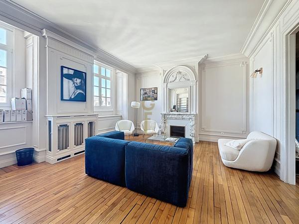 Lille Centre – Superbe appartement de 220 m² dans un immeuble de caractère