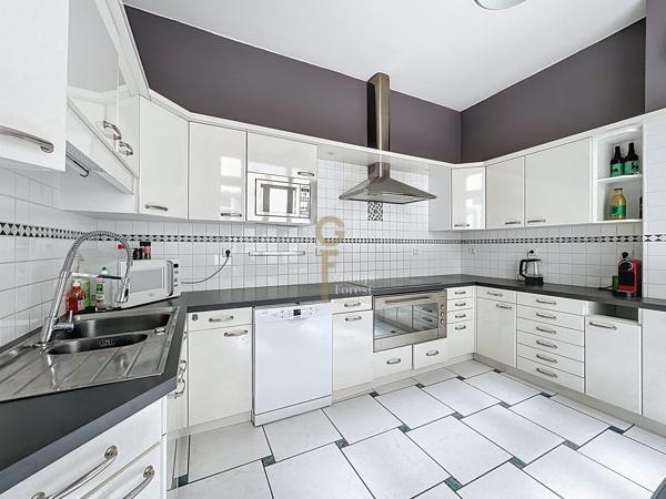 Lille Centre – Superbe appartement de 220 m² dans un immeuble de caractère