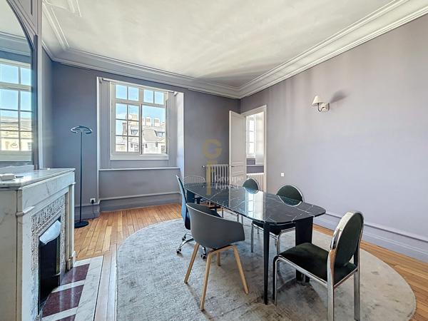 Lille Centre – Superbe appartement de 220 m² dans un immeuble de caractère
