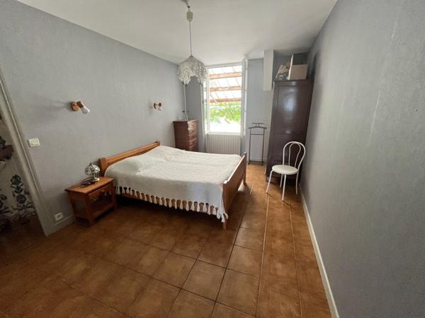 Maison 87 920 € Châteaumeillant 4 p 102 m² DPE F