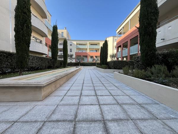 Appartement T4 de 117 m² avec 2 terrasses, garage et accessibilité PMR