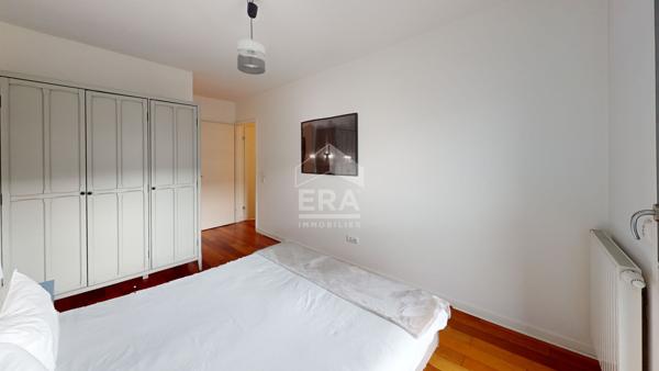 Appartement Paris 4 pièces 93 m² avec balcon de 7m²