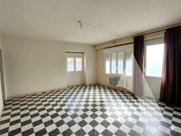 Immeuble 5 pièces 111 m2