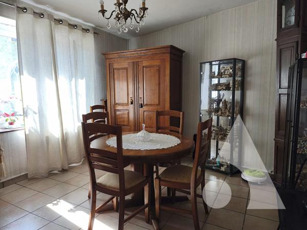 Immeuble 5 pièces 111 m2