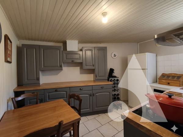 Immeuble 5 pièces 111 m2