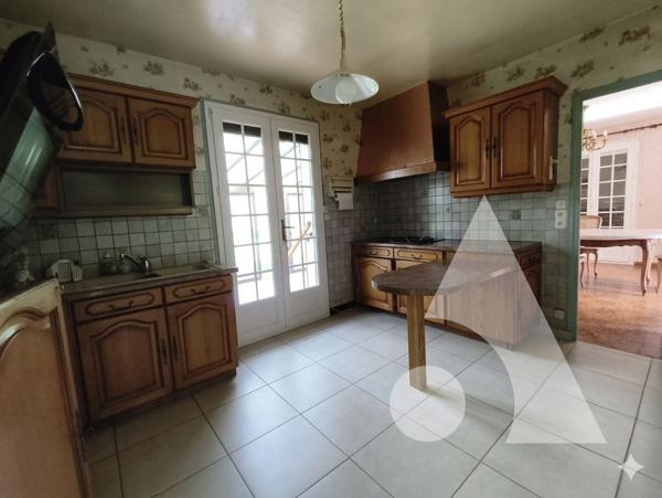 Immeuble 5 pièces 111 m2