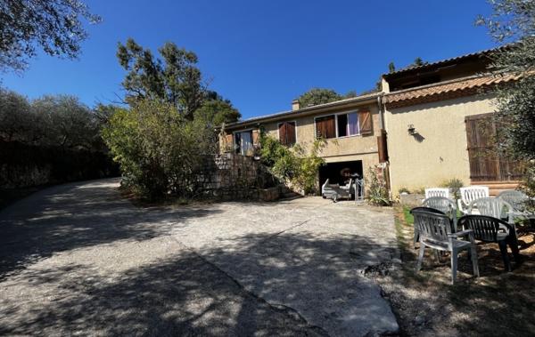 Vente Villa Deux logements Saint-gilles   