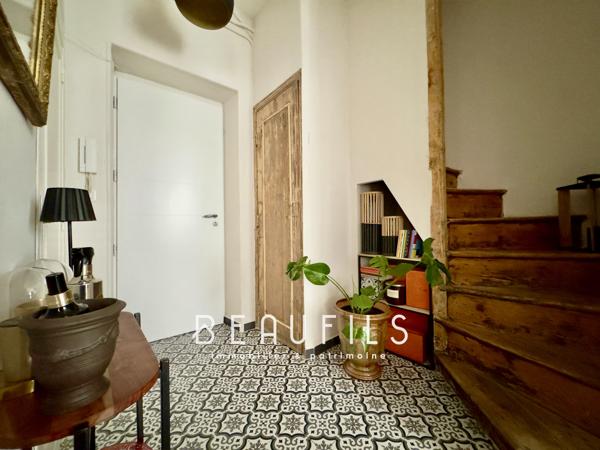 Exclusivité. Nîmes. Appartement atypique T4 - 82 m2