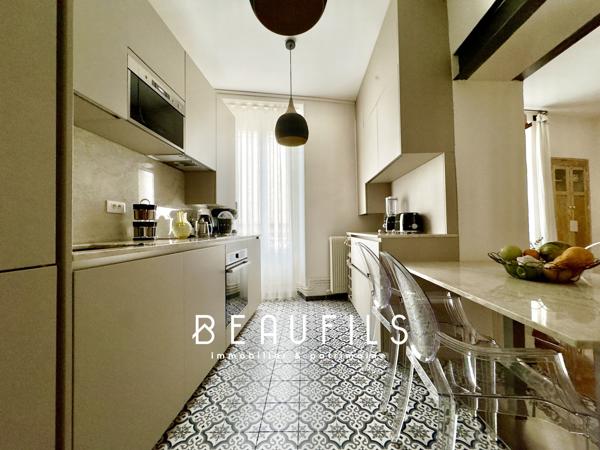 Exclusivité. Nîmes. Appartement atypique T4 - 82 m2