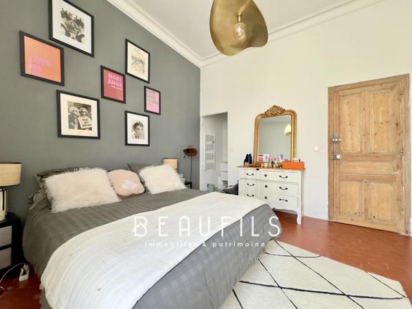 Exclusivité. Nîmes. Appartement atypique T4 - 82 m2