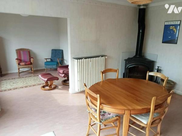 Plain-pied d'une surface 85,70m², 3 CH, terrain de 394m²