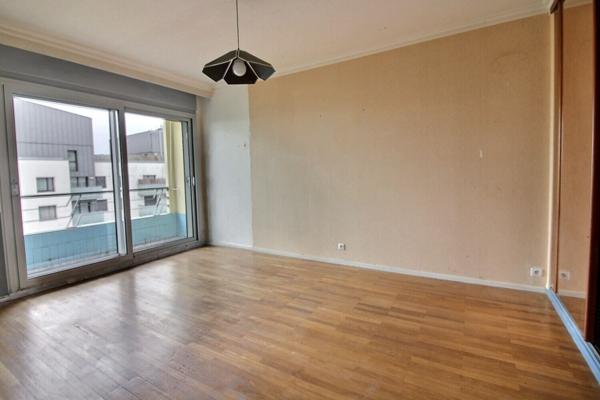 Appartement T2 en étage avec balcon et cave à proximité de Monplaisir