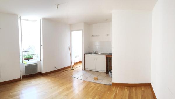 APPARTEMENT T2,  
Nantes 44000