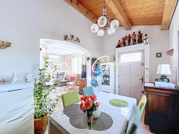 Maison de plain-pied – Environ 90 m² | 2 chambres | Jardin | Garage