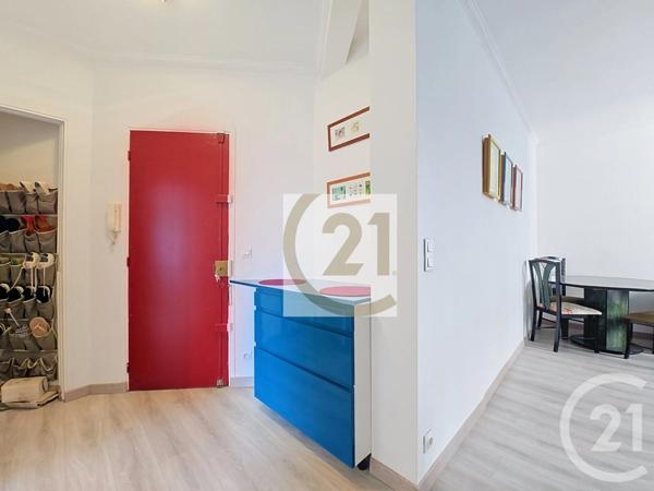Appartement F3 à vendre  3 pièces - 53,25 m 2   IVRY SUR SEINE  - 94