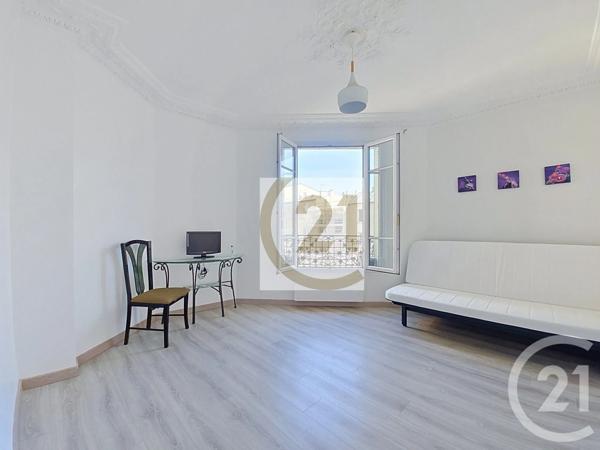 Appartement F3 à vendre  3 pièces - 53,25 m 2   IVRY SUR SEINE  - 94