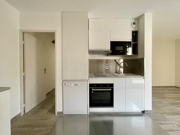 Saint-Raphaël (83700) T2 BOULOURIS ESTIVALES 2 avec possibilité degarage, en location annuelle