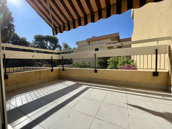 Saint-Raphaël (83700) T2 BOULOURIS ESTIVALES 2 avec possibilité degarage, en location annuelle