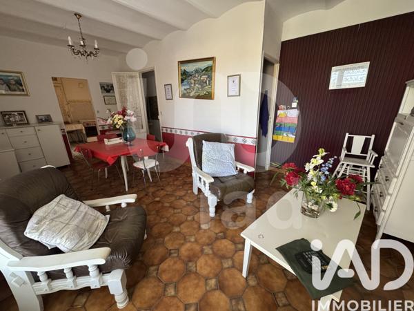 Maison à vendre 7 pièces 172 m² Saint-Julien-les-Rosiers