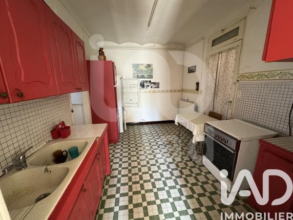 Maison à vendre 7 pièces 172 m² Saint-Julien-les-Rosiers