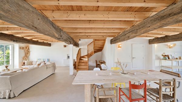 Architecture authentique - Duplex avec terrasses et dépendance - Ahetze