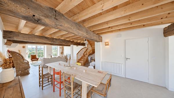 Architecture authentique - Duplex avec terrasses et dépendance - Ahetze