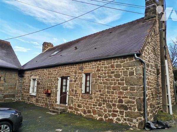 LA FERTE MACE: Maison en pierres 3 chambres, garage, terrain 925 m²