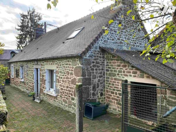 LA FERTE MACE: Maison en pierres 3 chambres, garage, terrain 925 m²