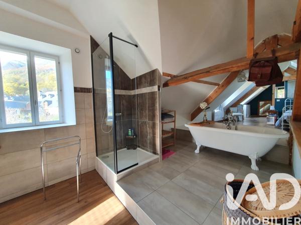 Maison à vendre 7 pièces 182 m² Ayzac-Ost