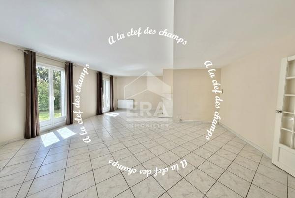 Maison spacieuse à vendre à GOMETZ LA VILLE