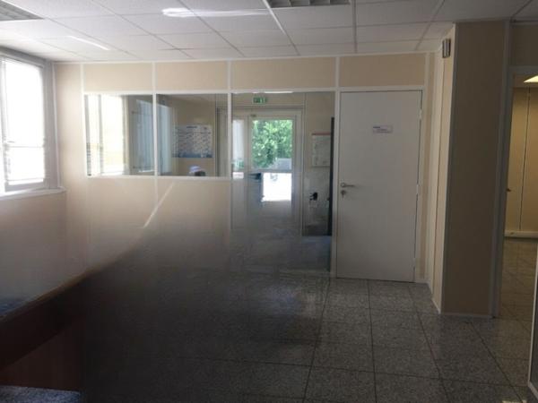 À LOUER : un local mixte de 330 m² situé à Sorbiers, à proximité de la ZI de la Vaure