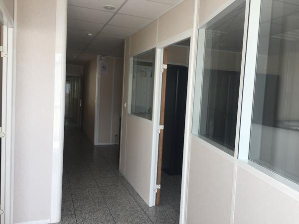 À LOUER : un local mixte de 330 m² situé à Sorbiers, à proximité de la ZI de la Vaure