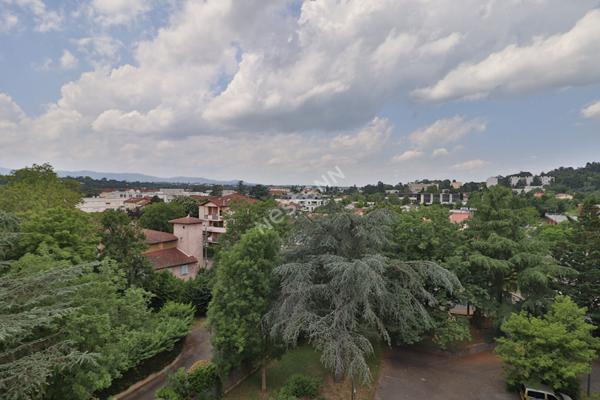 Appartement T4 - Francheville Le Bas - Proche toutes commodités