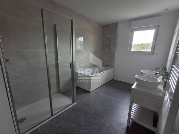 SEMI PLAIN PIED CONTEMPORAIN 149M2 VENDIN LE VIEIL