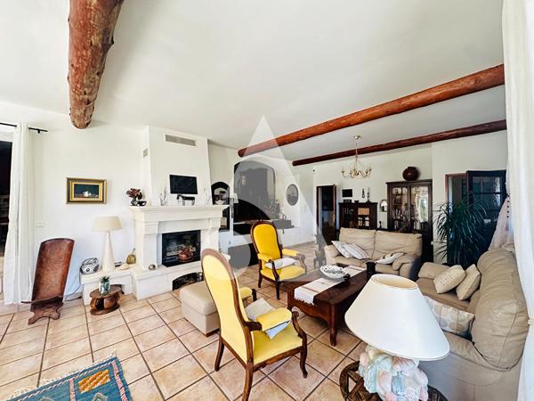 Mas 8 pièces 274 m2