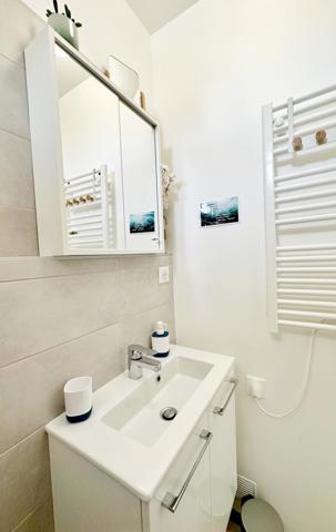 Studio Entièrement Rénové au Cœur de Sète