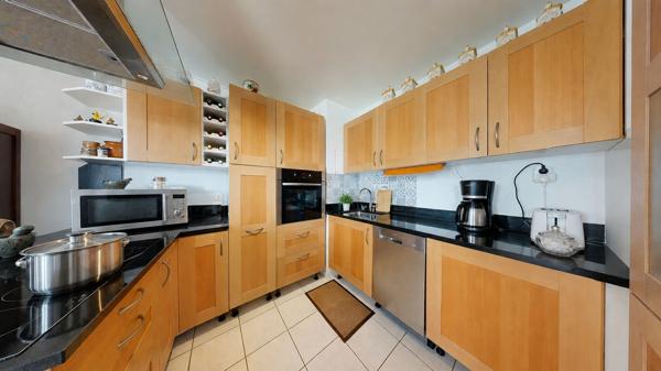 Appartement Cergy 3 pièce(s) 63.75 m2