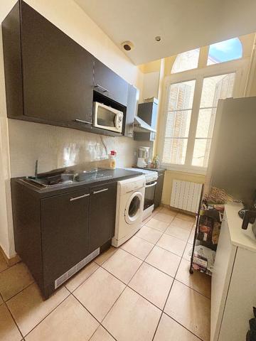 Immeuble Montmorillon 7 pièce(s) 195 m2