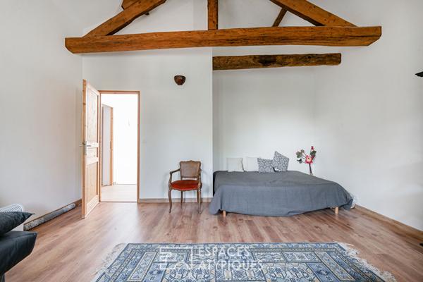 Propriété en pierres avec accueil équestre – 212 m² + dépendances – 3 800 m² de terrain