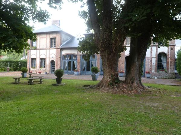 Château 850 m² à Hénouville 76840