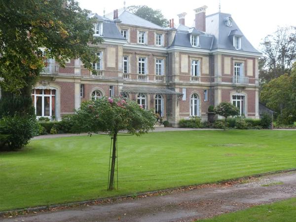 Château 850 m² à Hénouville 76840