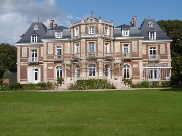 Château 850 m² à Hénouville 76840