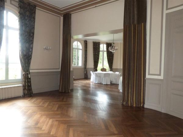 Château 850 m² à Hénouville 76840