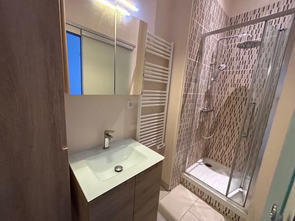 Location Appartement T2 meublé - Hyper Centre