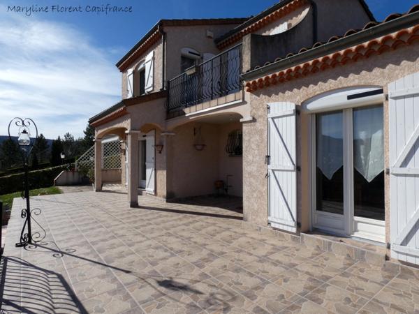 VUE IMPRENABLE & PRESTATIONS UNIQUES – VILLA DE 173 m² À LA ROCHE-BLANCHE